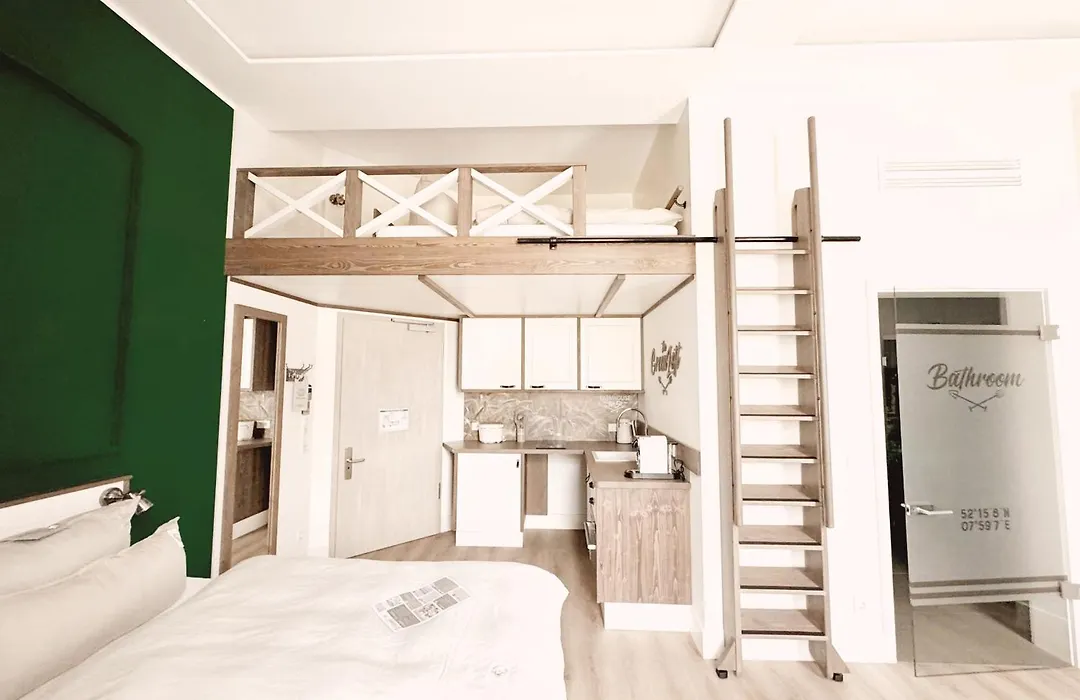 Hotel The Farmhouse No 50 - Kostenfreies Parken! - Cafe & Eventrooms-1