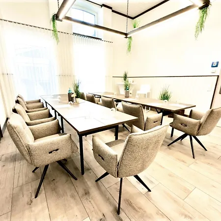 Hotel The Farmhouse No 50 - Kostenfreies Parken! - Cafe & Eventrooms-3